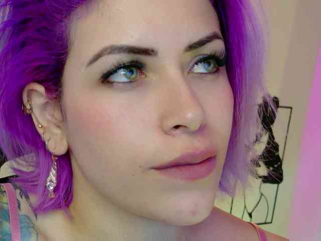 Alexa_lopez webcam