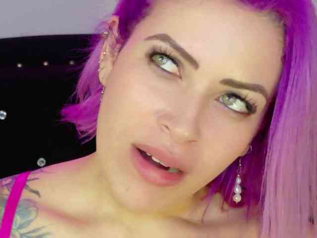 Alexa_lopez webcam