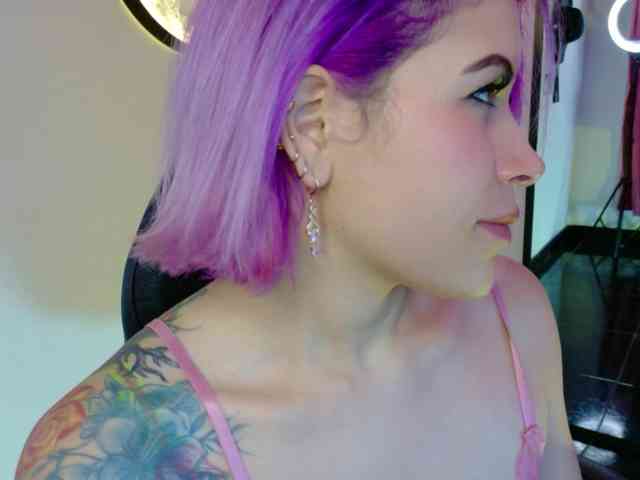 Alexa_lopez webcam