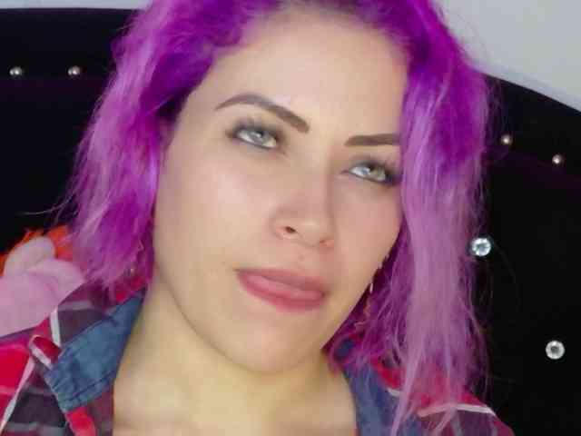 Alexa_lopez webcam