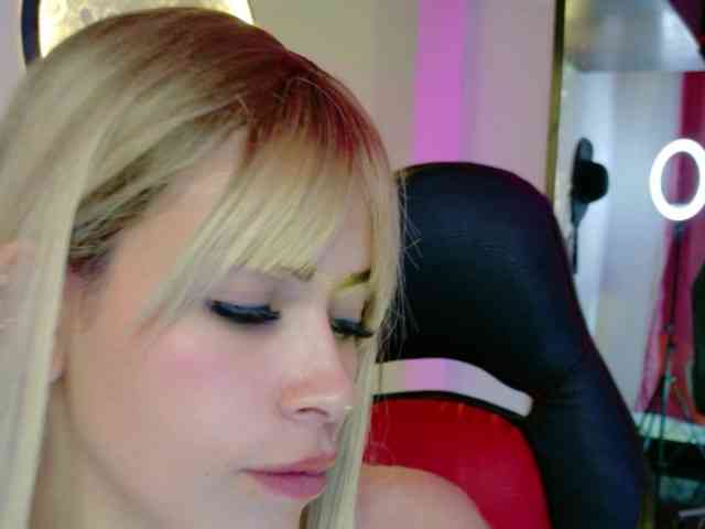 Alexa_lopez webcam