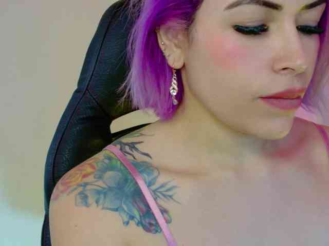 Alexa_lopez webcam