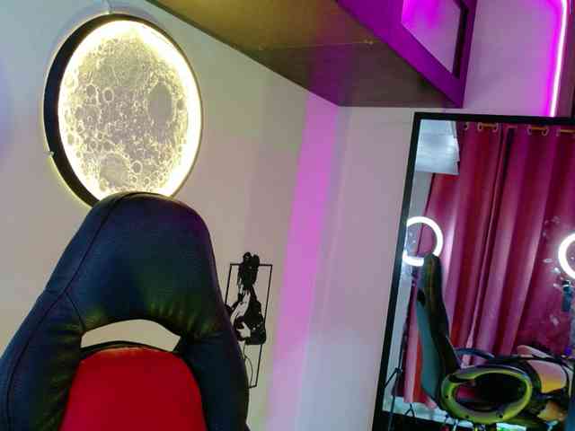 Alexa_lopez webcam