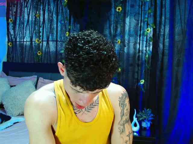 MattiaGorii Sex Cam Show
