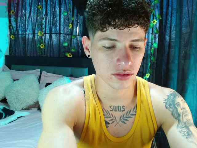 MattiaGorii Sex Cam Show