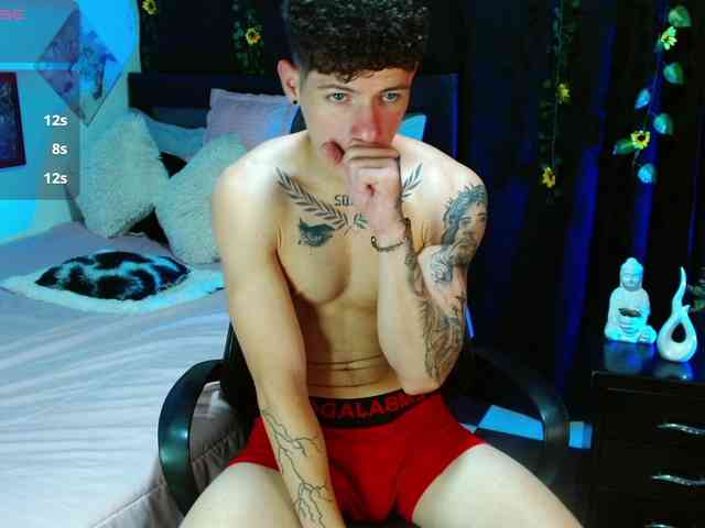 MattiaGorii Sex Cam Show