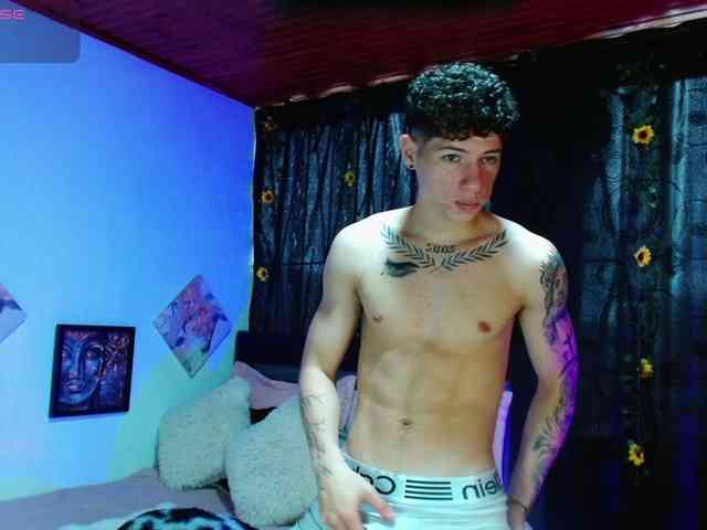 MattiaGorii Sex Cam Show