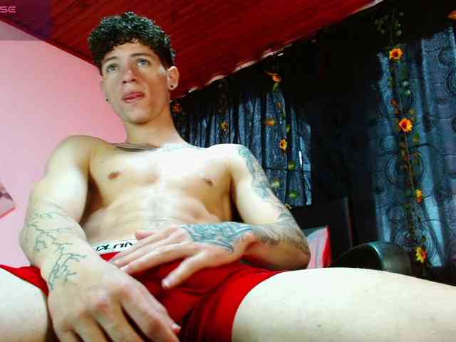 MattiaGorii Sex Cam Show