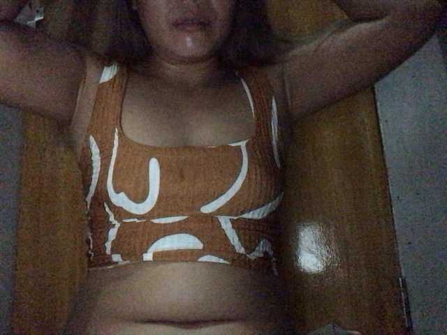 HEARTQUEEN live cam