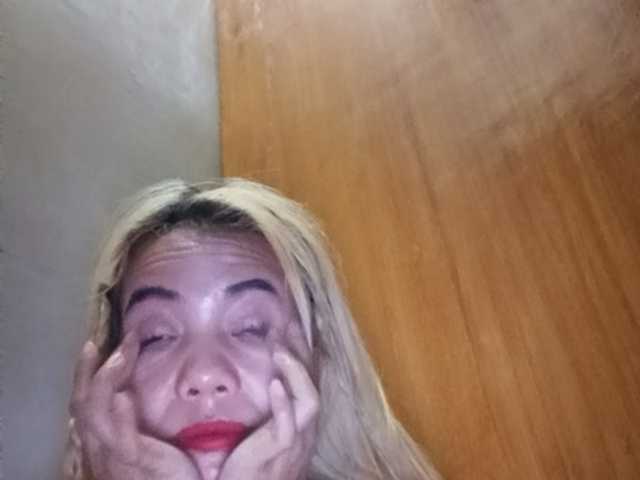 pempemliciouss cam belle