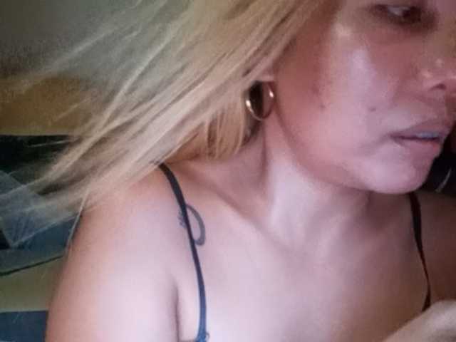Pempemliciouss live cam on BongaCams