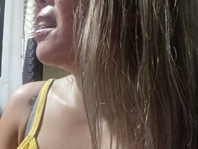Pempemliciouss live cam on BongaCams
