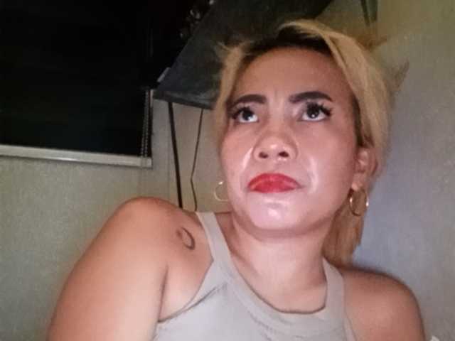Pempemliciouss live cam on BongaCams