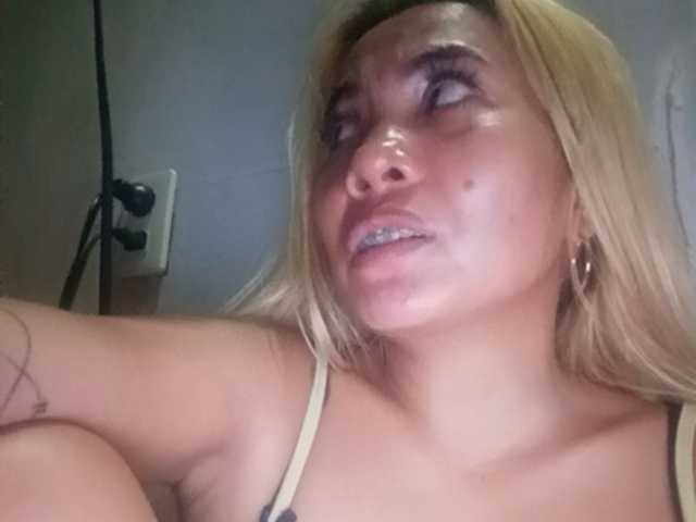 Pempemliciouss live cam on BongaCams