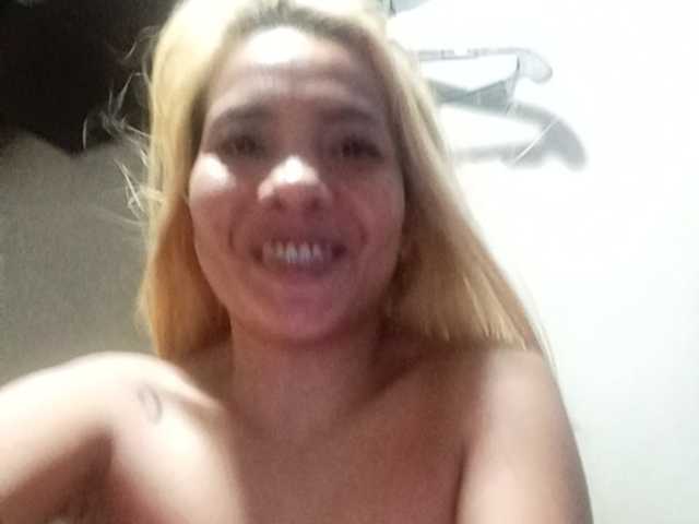 Pempemliciouss live cam on BongaCams