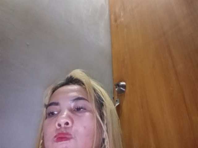 Pempemliciouss live webcam show