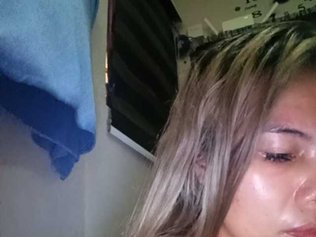 HEARTQUEEN — live female cam