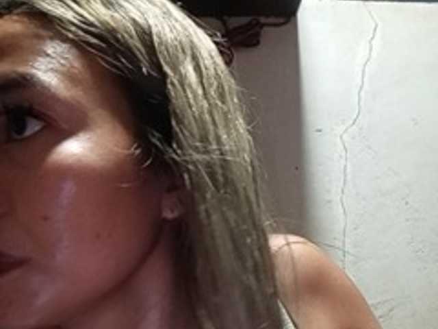 Pempemliciouss live cam on BongaCams