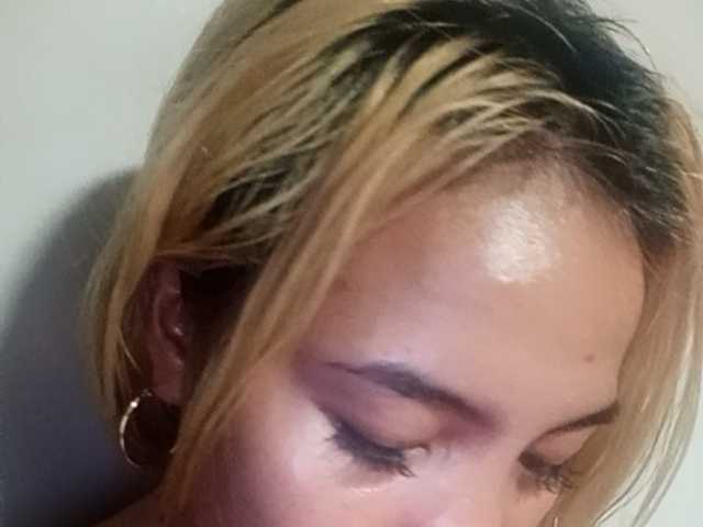 Pempemliciouss live cam on BongaCams