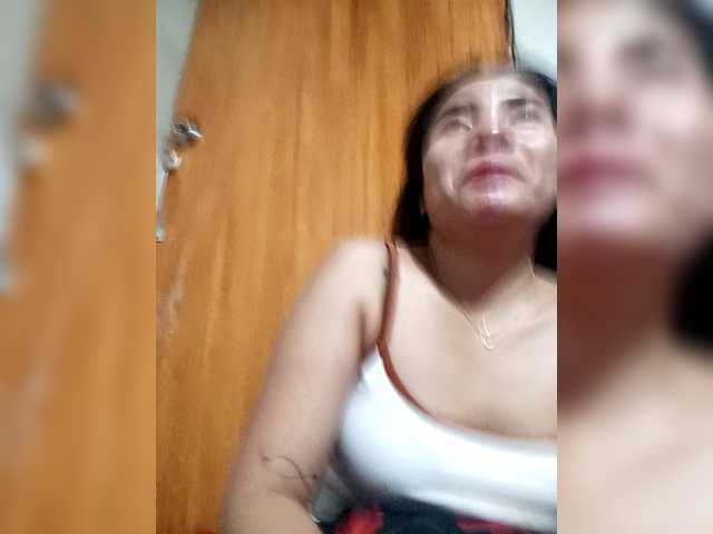 Pempemliciouss's BongaCams show and profile