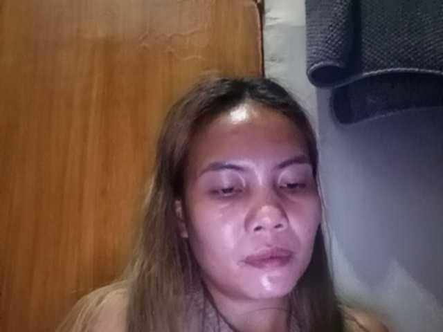 HEARTQUEEN live cam preview