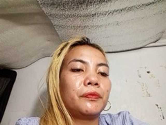 Pempemliciouss live webcam show