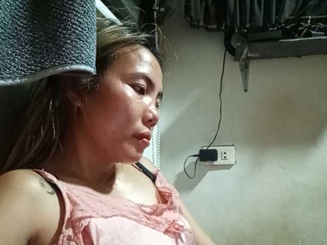 HEARTQUEEN live cam preview