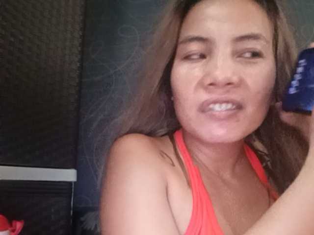 HEARTQUEEN live cam preview