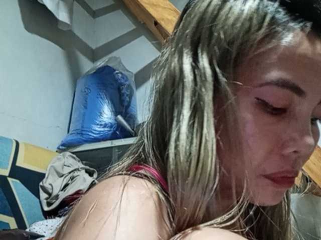 Pempemliciouss live cam on BongaCams