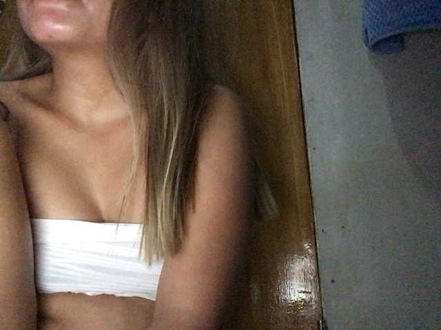 HEARTQUEEN live cam on BongaCams