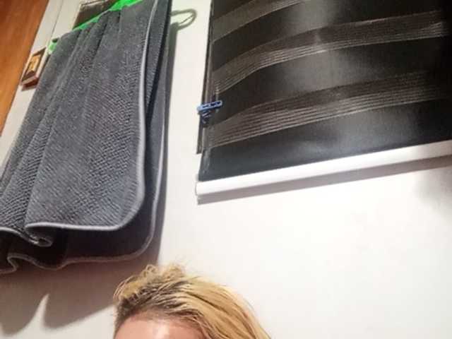 Pempemliciouss live webcam show
