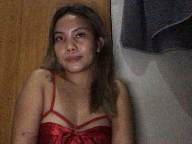 HEARTQUEEN live cam preview