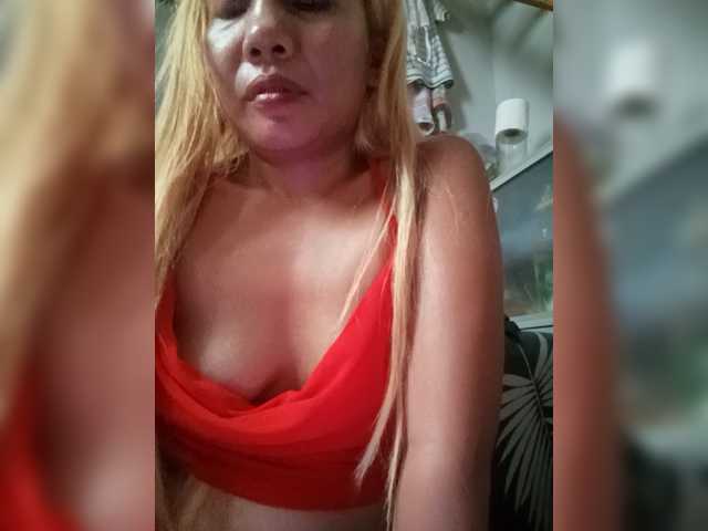 Pempemliciouss live cam on BongaCams