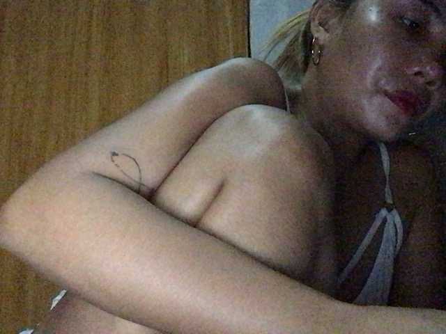 Pempemliciouss live cam on BongaCams