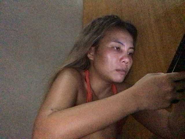 HEARTQUEEN live cam preview