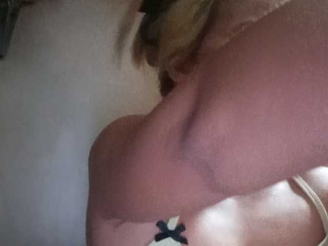 Pempemliciouss live cam on BongaCams