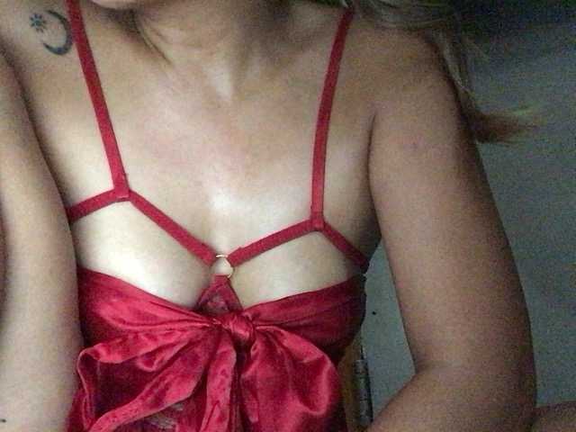 Pempemliciouss live cam on BongaCams