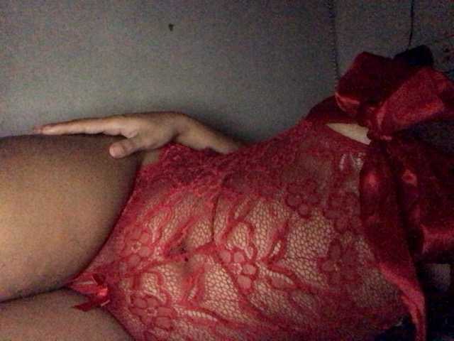 HEARTQUEEN webcam bongacams model stream image