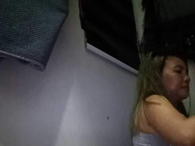 Pempemliciouss live cam on BongaCams