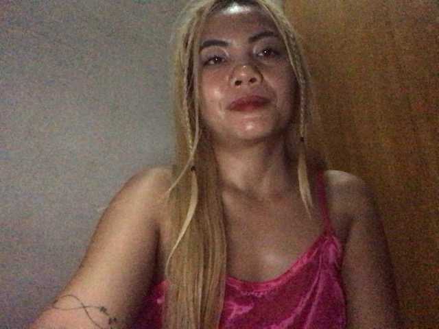 Pempemliciouss live cam on BongaCams