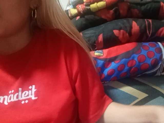 Pempemliciouss, 22 y/o - Live Cam on BongaCams
