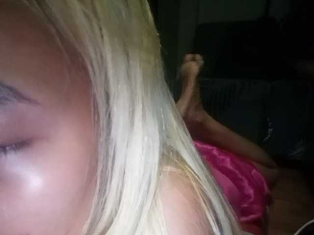Pempemliciouss live cam on 
