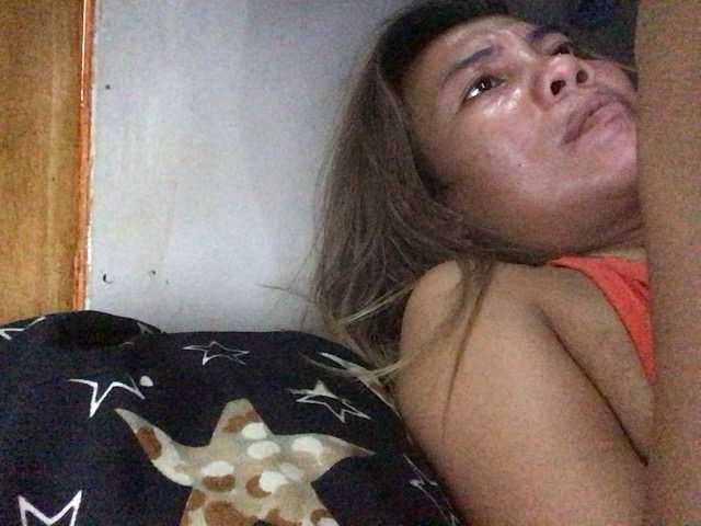 HEARTQUEEN live cam preview