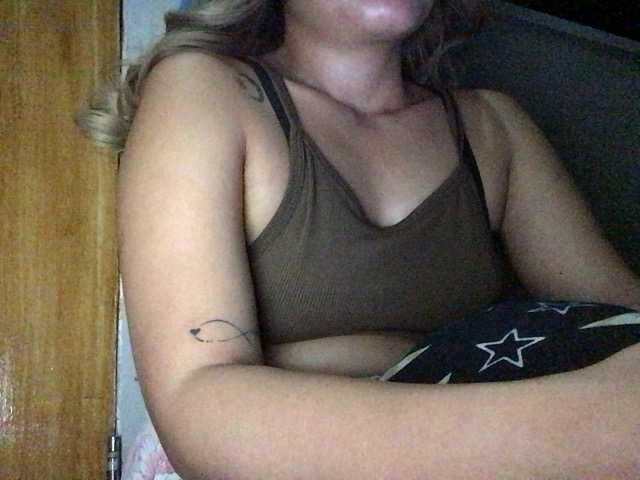Pempemliciouss live cam on BongaCams