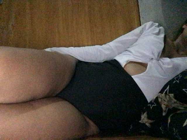 Pempemliciouss, live now on BongaCams