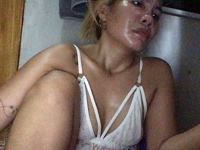 Pempemliciouss live cam on BongaCams