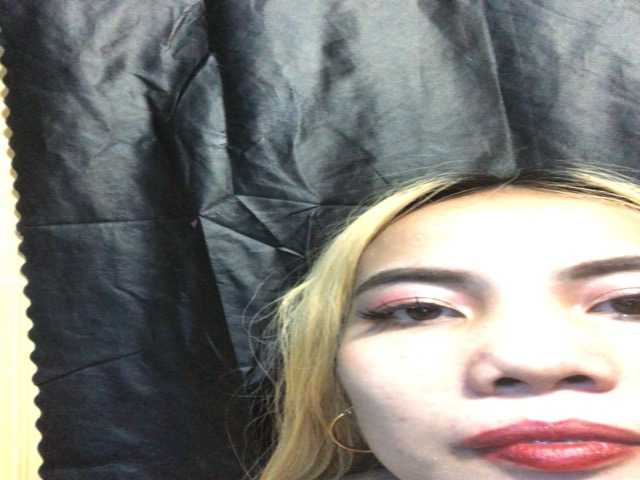 le modèle Smithsophie est en webcam porno dans un show sur le site bongacams, il possède les tags suivants: Asian,Blonde,Shaved