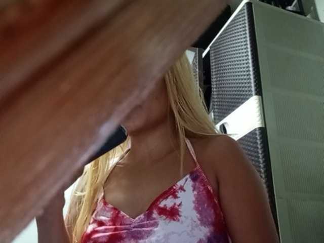 Pempemliciouss live cam on BongaCams