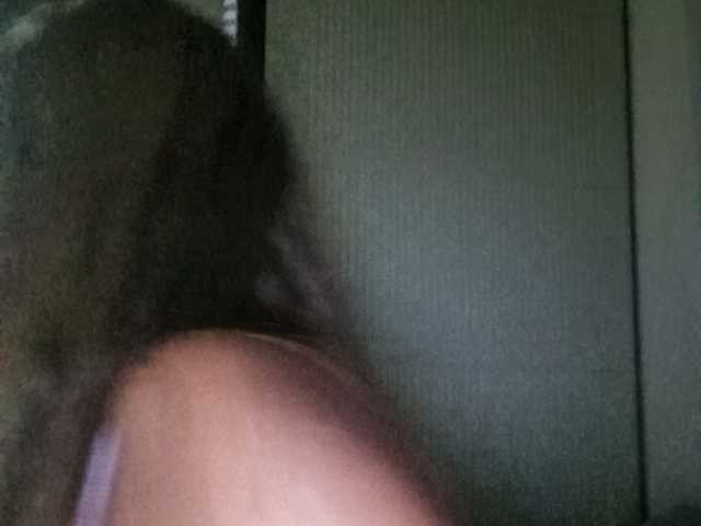 HEARTQUEEN live cam preview