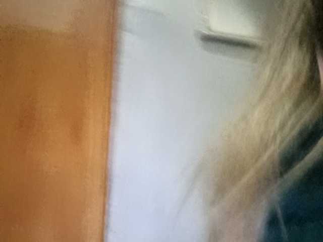 HEARTQUEEN live cam preview